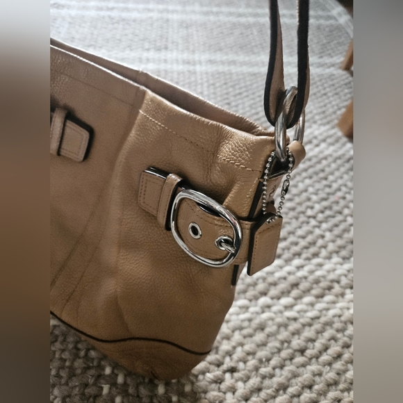 Coach Purse - Picture 2 of 7